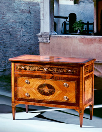 M.I.A. mobili intarsiati artistici per arredamento
