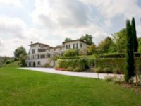 ' .  addslashes(Villa calmia) . '