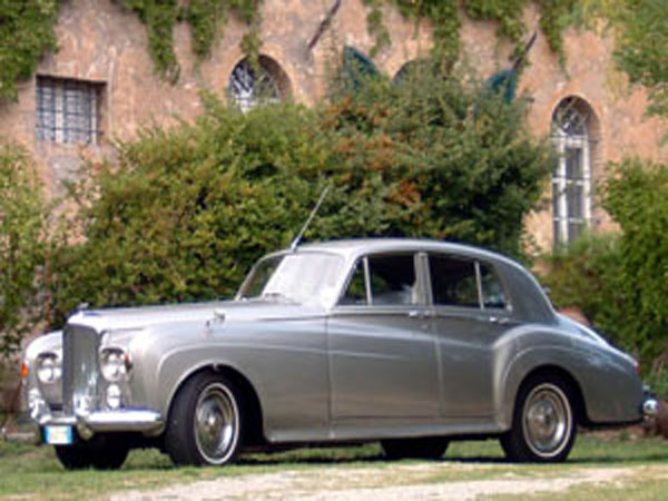 The Queen of The World Car