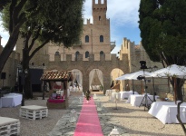 ' .  addslashes(Castello di Tavoleto) . '
