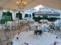 ' .  addslashes(Catering in Tuscan Style) . '