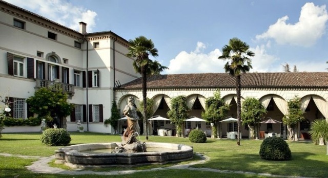 Al Tavern di Villa Corner