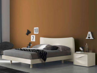 ' .  addslashes(L'economica) . '