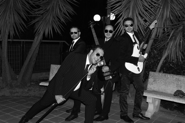 Men in Black_band