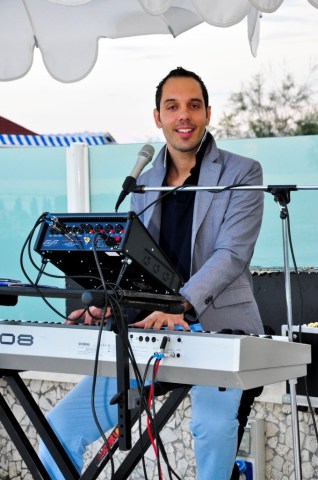 Pianista - Cantante - Sassofonista