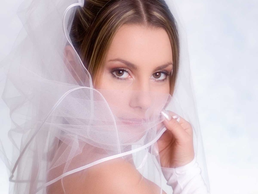 Che sposa sarebbe senza l’elegante e tradizionale velo?