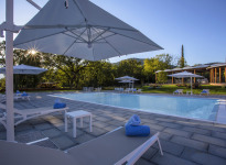 ' .  addslashes(Tenuta Esdra AgriSpa) . '