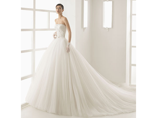 Il Giardino della Sposa - Abiti da sposa, LOOK E ABBIGLIAMENTO  Santarcangelo di Romagna