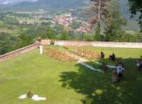 ' .  addslashes(Castello di San Sebastiano) . '