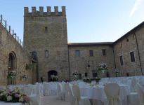 ' .  addslashes(Castello di Rocca d'Ajello) . '