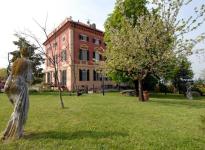 ' .  addslashes(Villa Viola) . '