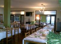 ' .  addslashes(Billy Bau Bar & Restaurant) . '