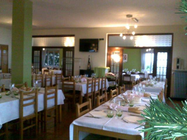Billy Bau Bar & Restaurant