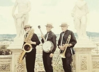 ' .  addslashes(The Old Florence Dixie Band) . '