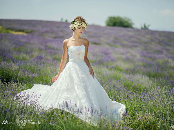 Bruna Couture and Aurea Virtus