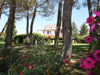 ' .  addslashes(Hotel Rodeo) . '