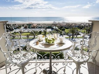 ' .  addslashes(Hotel Negresco) . '