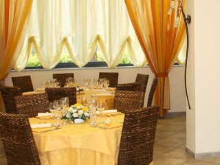 ' .  addslashes(Catering La Lanterna) . '