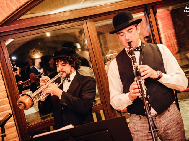 Papillon Vintage Band