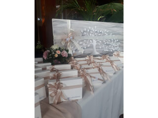 ' .  addslashes(Interni Home Decor) . '