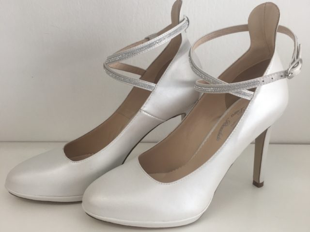 Unique by Lara Riondato