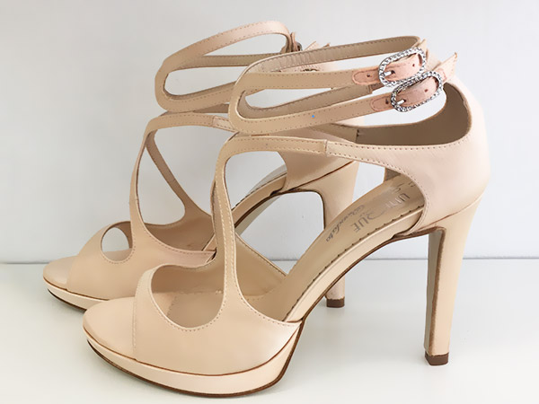 Unique by Lara Riondato