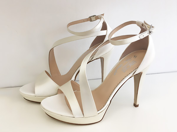 Unique by Lara Riondato