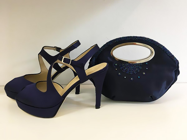 Unique by Lara Riondato