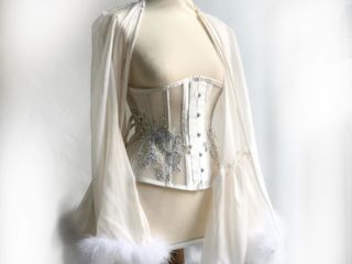 ' .  addslashes(Il Corsetto di Artemis) . '