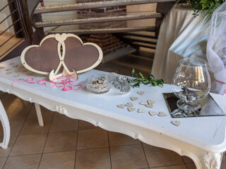 ' .  addslashes(Lally Decò) . '